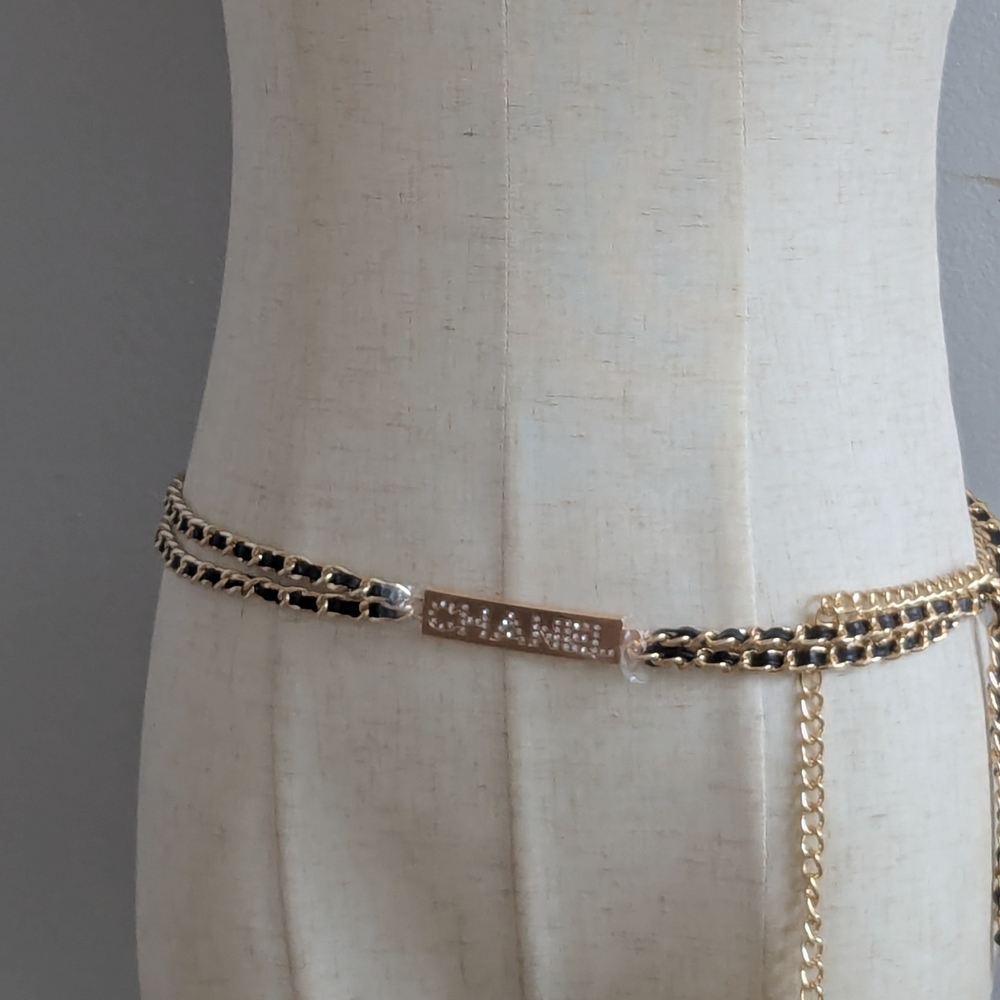 CHANEL Black and Gold Chain Belt with Crystal Logo Plaque - Picture 4 of 8